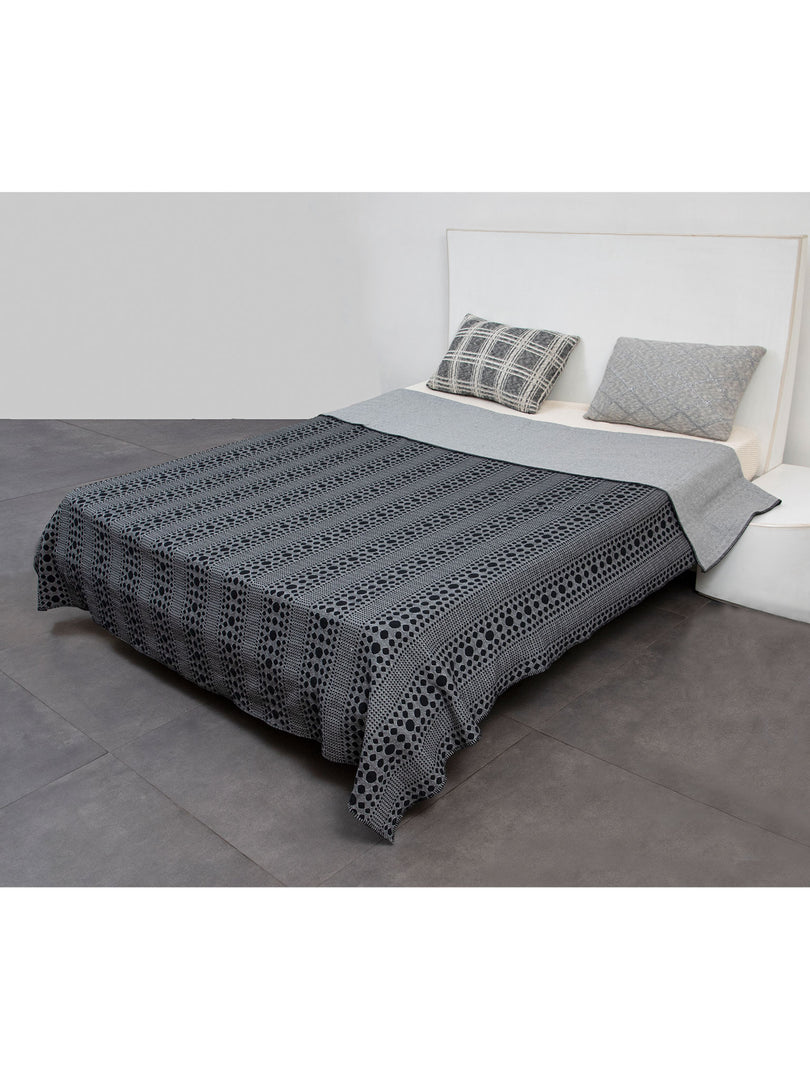 Knitted Black and Grey Quilted Blanket