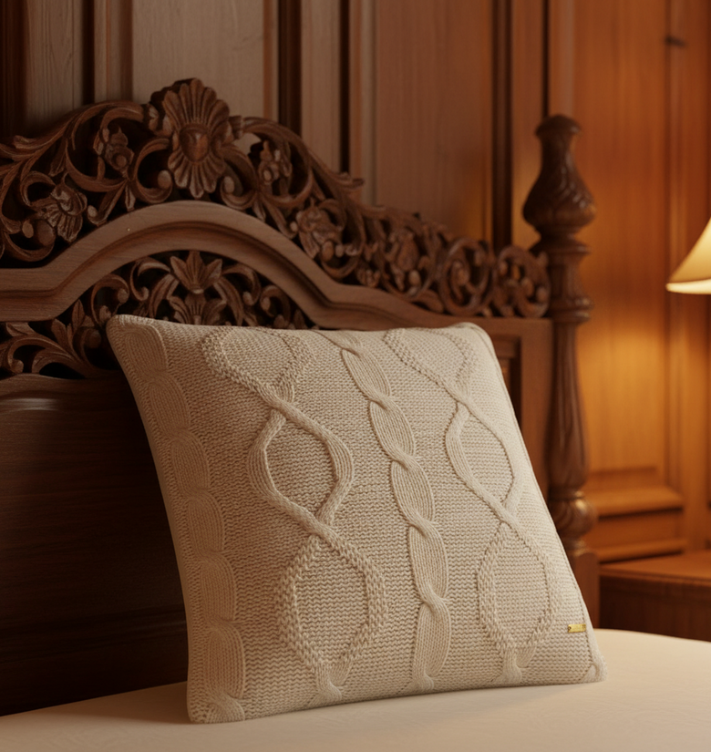 Pomme Diamond & Braid Cable Knitted Decorative Cushion Cover (Ivory)