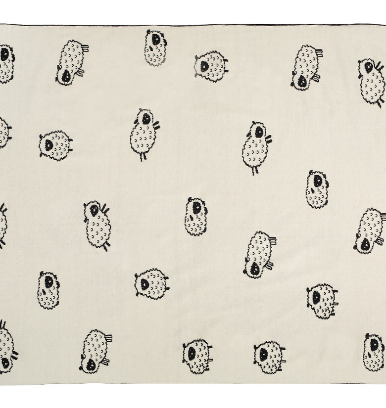 Kids Blanket With Cute Sheep Pattern