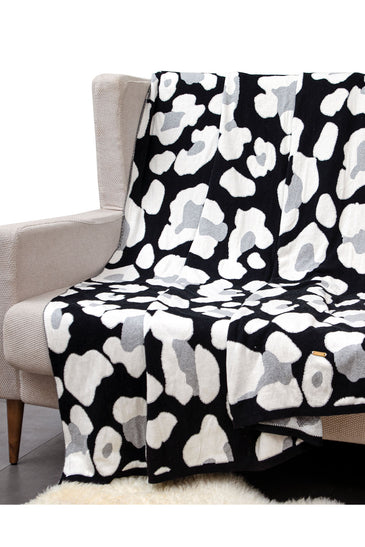 Knitted Lepard Print Grey Mix Throw